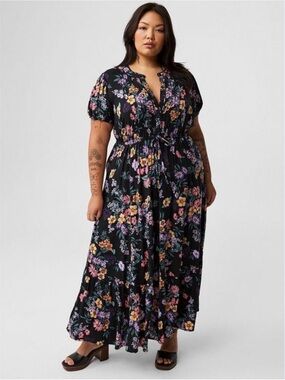 Torrid Maxi Stretch Challis Pintuck Tiered Dress Size 4X